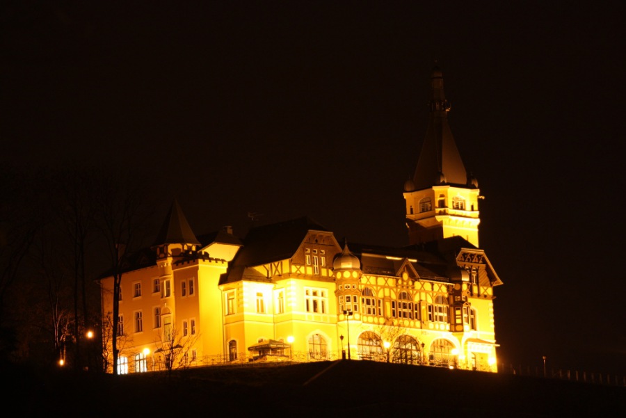 Větruše in the night
